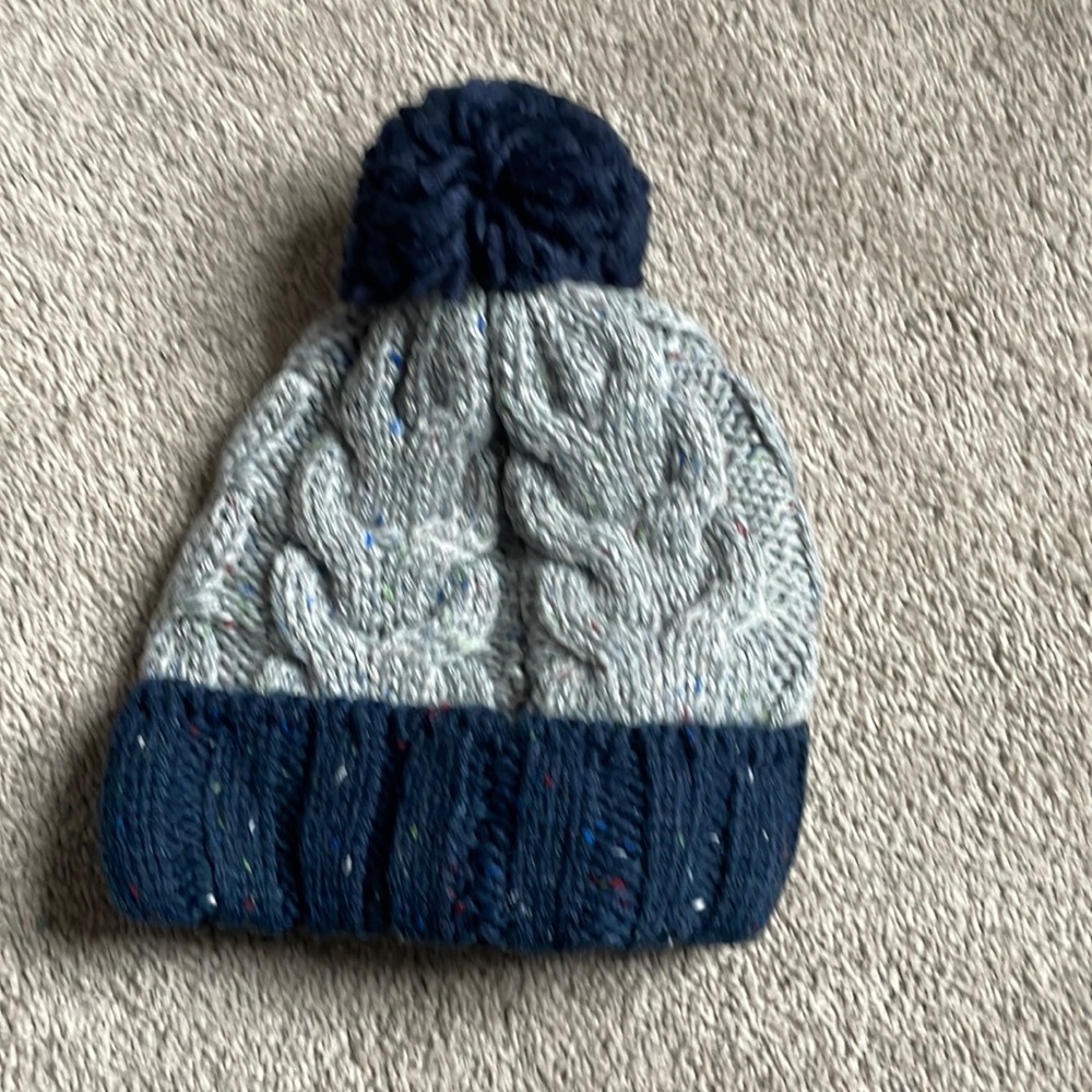 New! Baby gap cable knit hat. M/L. Size 54cm. Blue and gray.